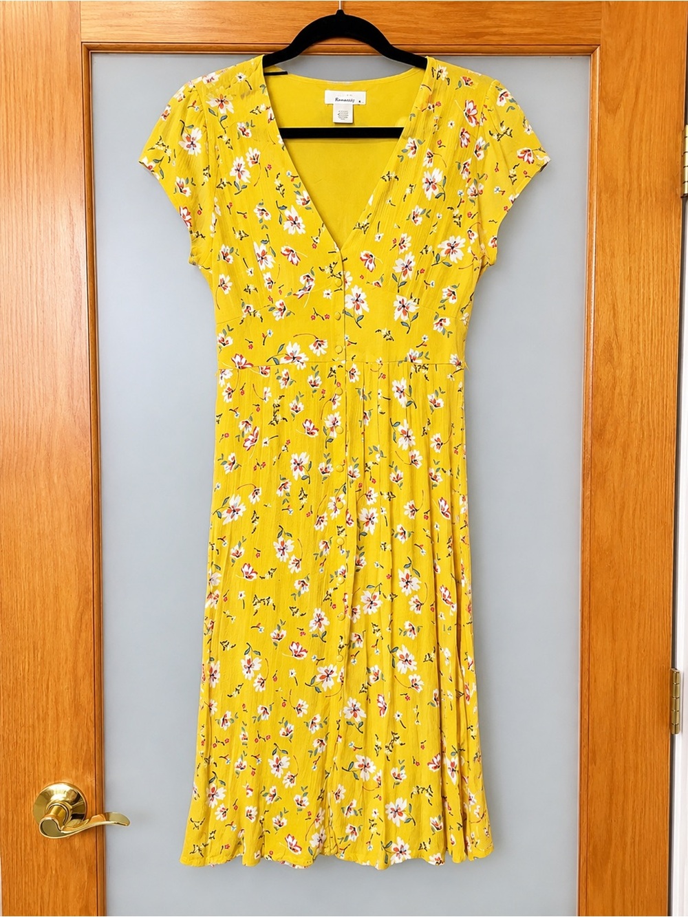 Urban Romantics Yellow Floral Midi Dress | Size Medium
